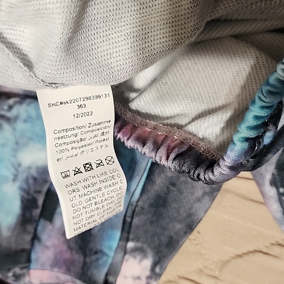 NEW SHEIN kids hoodie & Sweatpants set! - Picture 5 of 7